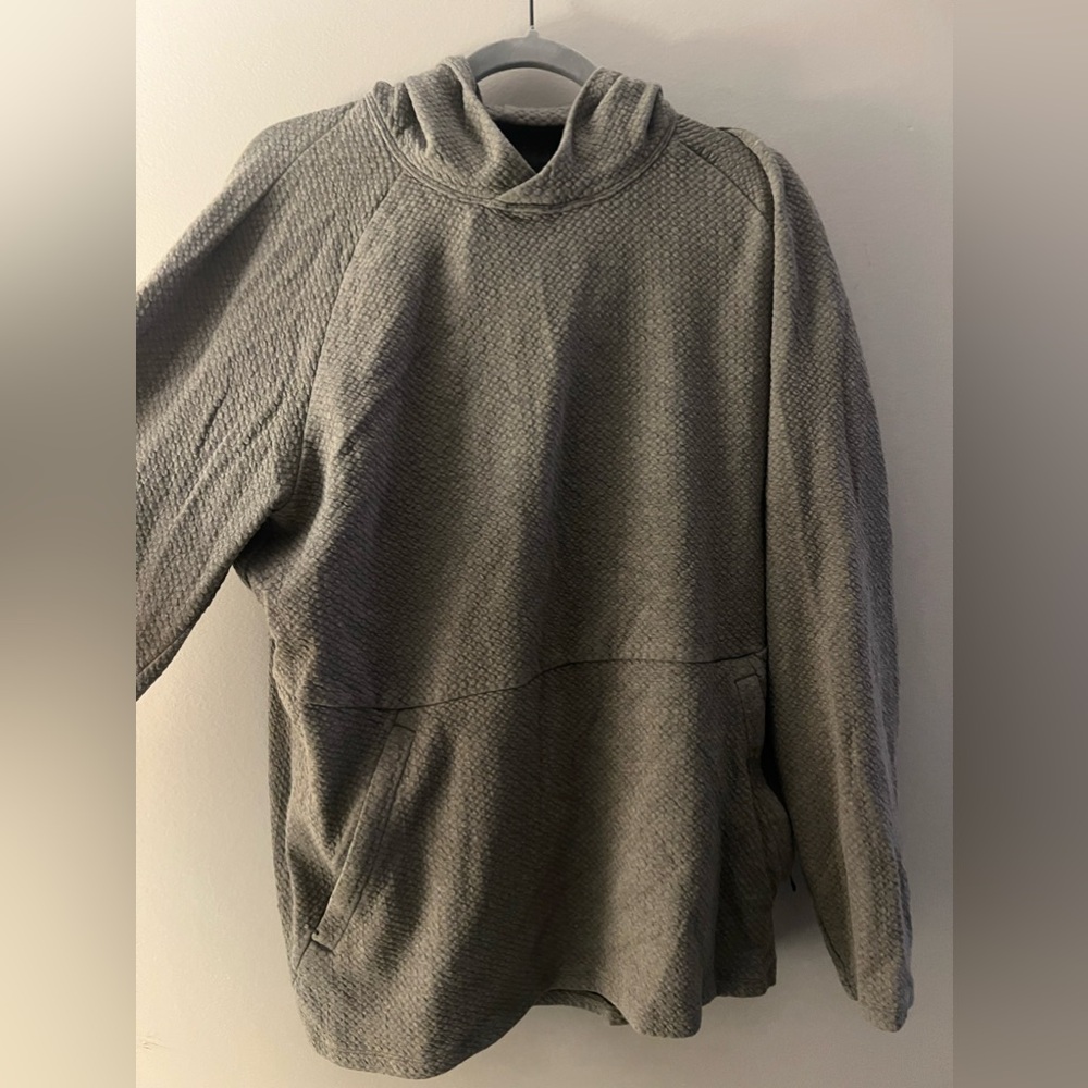 Lululemon sweatshirt